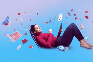 KK333BD ক্যাসিনো গেমস — উপভোগ করুন নিরন্তর বিনোদন সোনালি কয়েনের ঝর্ণার মধ্যে ঘূর্ণায়মান একটি রুলেট চাকার ক্লোজ-আপ—যা KK333BD–এ গভীর ক্যাসিনো অ্যাকশনকে তুলে ধরে।